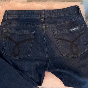Calvin Klein Jeans 28 by 32 size 6